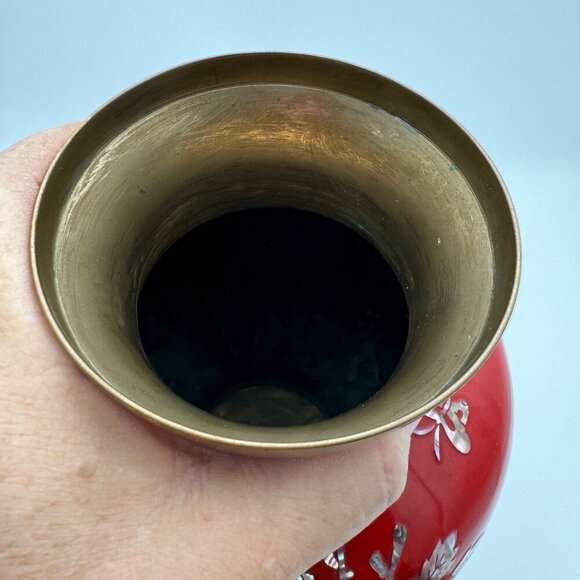 Vntg. Cloisonné Mother of Pearl inlay Red Enamel on Brass VASE 11” tall Large si - Picture 8 of 14